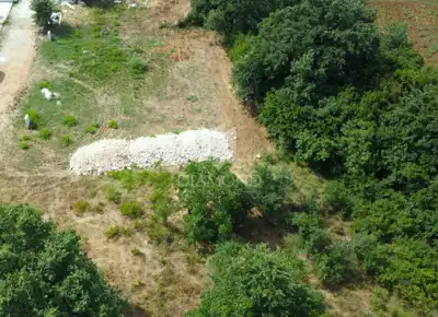 Bauland 2.070 m², Poreč Umgebung und ruhige Lage