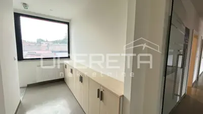 Commercial space 229 m², Slavonski Brod Center - excellent location - 9