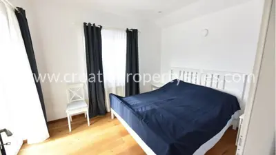 House in Šibenik, pool and garden, 150 m from the beach - 8