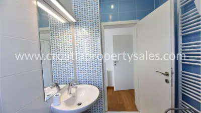 House in Šibenik, pool and garden, 150 m from the beach - 7
