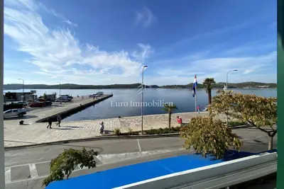 Luksuzan apartman, prvi red do mora - Šibenik - 21