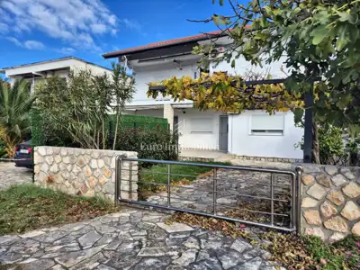Apartment near the beach, Pirovac - 20