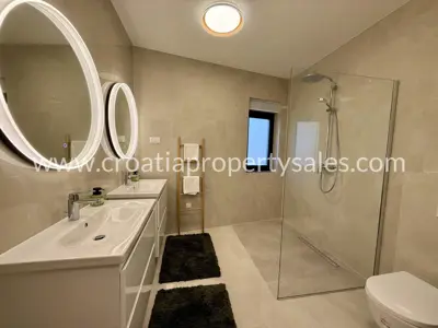 Villa in Rogoznica, Bucht und Meerblick - 8