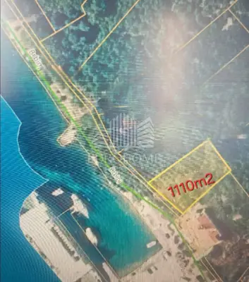 Building plot 1,110 m², Brbinj - first row to the sea - 2