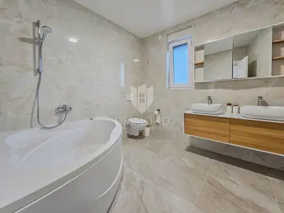 Umag! Opremljena moderna kuća s bazenom blizu mora! - 9