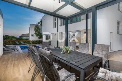 Haus 360 m², Fažana - Pool und Meerblick - 12