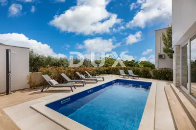 Haus 360 m², Fažana - Pool und Meerblick - 3
