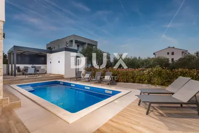 Haus 360 m², Fažana - Pool und Meerblick - 13