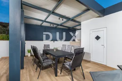 Haus 360 m², Fažana - Pool und Meerblick - 10