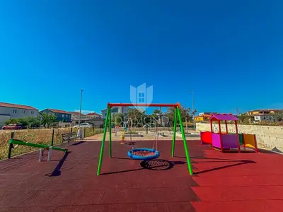 Stan 60 m², Umag - 2 spavaće sobe i lođa - 12