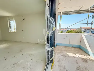 Stan 60 m², Umag - 2 spavaće sobe i lođa - 8