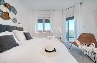 Villa 300 m², Vodice - in Meeresnähe und Dachterrasse - 13