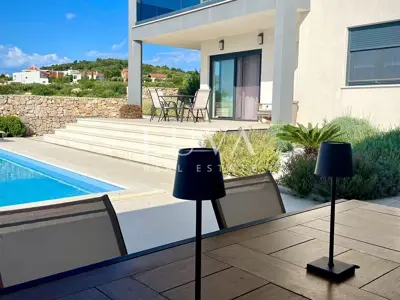 Villa 300 m², Vodice - in Meeresnähe und Dachterrasse - 16
