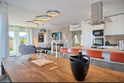 Villa 300 m², Vodice - in Meeresnähe und Dachterrasse - 5
