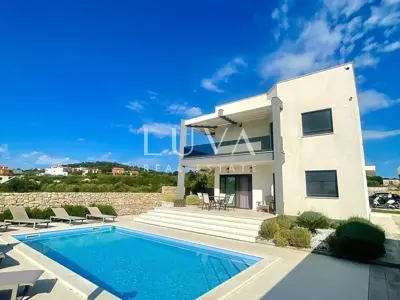 Villa 300 m², Vodice - in Meeresnähe und Dachterrasse - 20