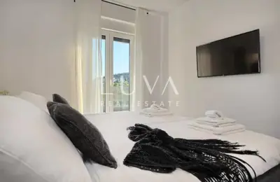 Villa 300 m², Vodice - in Meeresnähe und Dachterrasse - 12