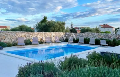 Villa 300 m², Vodice - in Meeresnähe und Dachterrasse - 2