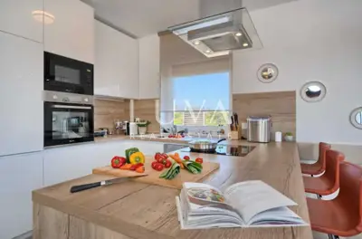 Villa 300 m², Vodice - in Meeresnähe und Dachterrasse - 8
