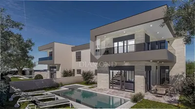 Kuća 220 m², Medulin - bazen i garaža - 2