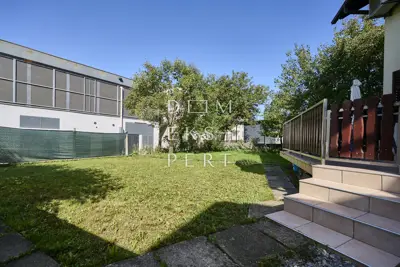 Selčina, Sedmerosobni stan s vrtom, odlična lokacija - 232 m² - 12