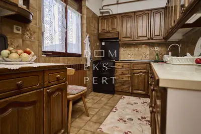 Selčina, Sedmerosobni stan s vrtom, odlična lokacija - 232 m² - 13