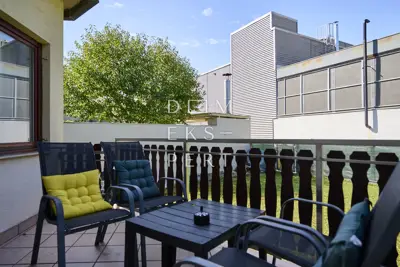 Selčina, Sedmerosobni stan s vrtom, odlična lokacija - 232 m² - 10