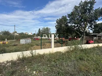 Building plot in Poličnik - fenced and landscaped - 13