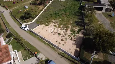 Building plot in Poličnik - fenced and landscaped - 9