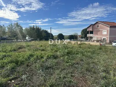 Building plot in Poličnik - fenced and landscaped - 15
