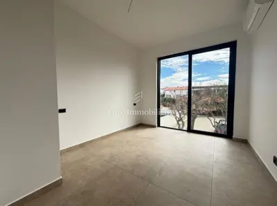 Apartman 73,62 m², Stara Novalja - 2 sobe i terasa - 4