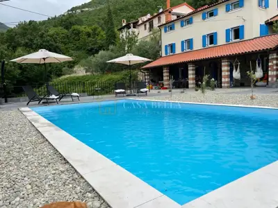 Haus zum Kauf in Mošćenička Draga, 250 m² - 2