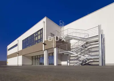 Business-production center 3,559 m², Dugopolje - representative location - 2