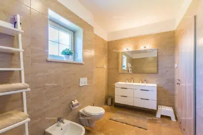 Blizina Barbana! Kuća s bazenom, saunom i jacuzijem! - 13