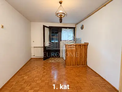 Wohnung 153,8 m², Remete - drei Wohneinheiten - 9