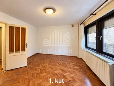 Wohnung 153,8 m², Remete - drei Wohneinheiten - 12