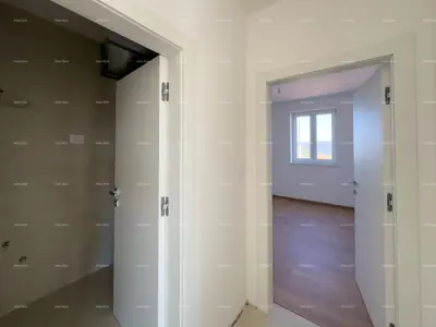 Prodajemo stan sa velikim vrtom i parkirnim mjestom, Barban! - 11