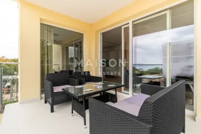 High-comfort apartment with jacuzzi, barbecue and pool - 8