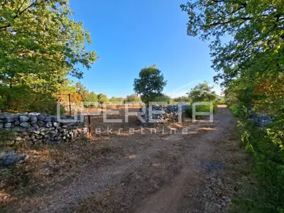 Land 2,216 m², Sedramić - landscaped and fenced - 5