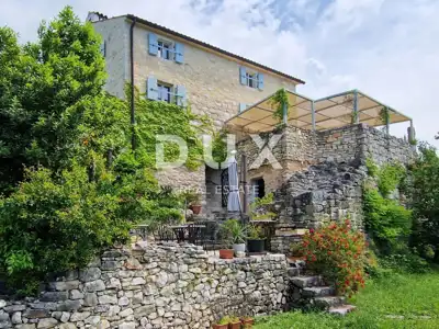 Haus 120 m², Buje - Meerblick und Blick auf bewaldete Hügel - 14