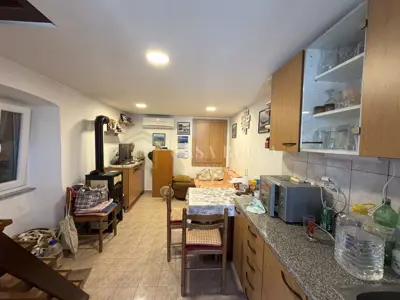 Kuća 45 m², Sužan na Krku - kamena dvojna kuća - 6