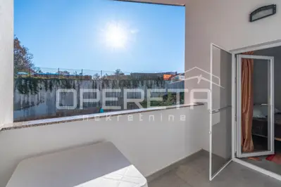 Kuća 84 m², Tinjan - s bazenom i okućnicom - 13