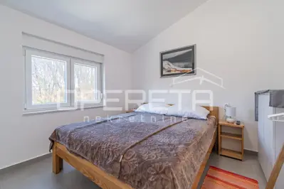 Kuća 84 m², Tinjan - s bazenom i okućnicom - 6