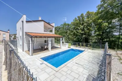 Kuća 84 m², Tinjan - s bazenom i okućnicom - 3