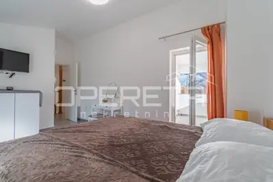 Kuća 84 m², Tinjan - s bazenom i okućnicom - 9