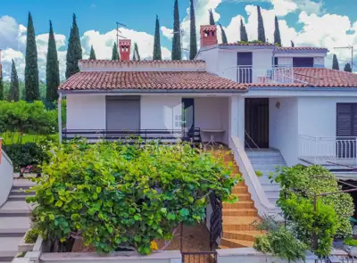 Kuća 146 m², Umag okolica - 300 m od mora