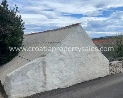 Haus zur Renovierung, Otok Brač - ruhiger Teil außerhalb des Ortes - 3