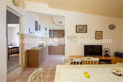 Semi-detached house, Omiš, 3 parking spaces and proximity to the sea - 6