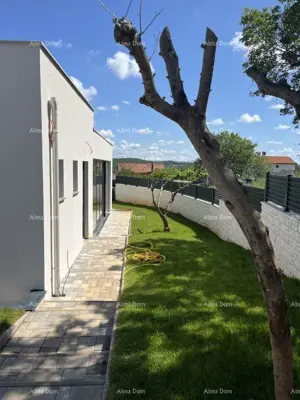 Villa 218 m², Rovinjsko Selo, terrace and pool - 8