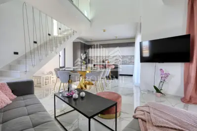 POTPUNO OPREMLJENA VILA, PRIVLAKA (464 m²) - 10