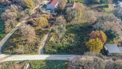 Baugrundstück 1.055 m², Valtura - ruhiger Ort - 2